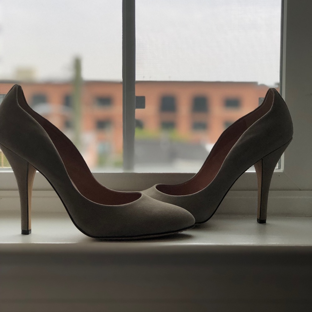 Vince Camuto faux suede pumps